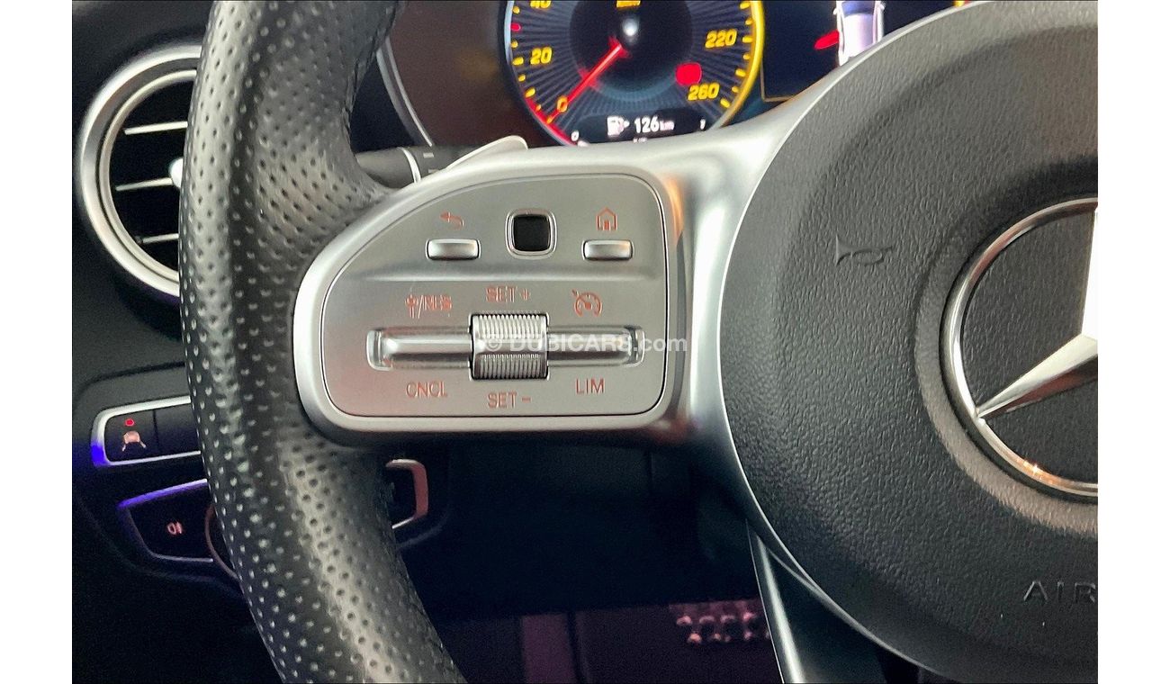 Mercedes-Benz C 200 Premium (AMG Line)