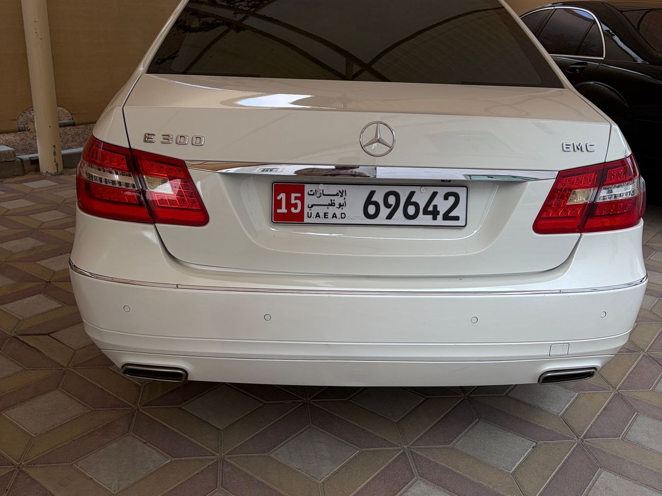 مرسيدس بنز E300