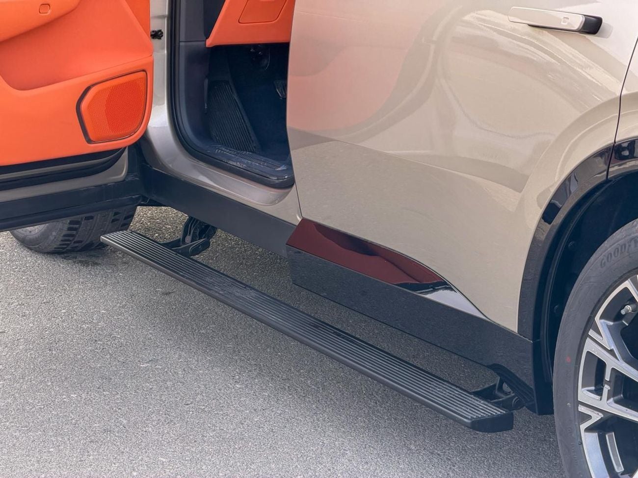 Lynk & Co 900 Lynk & Co 900 ULTRA 2025 Imported from China