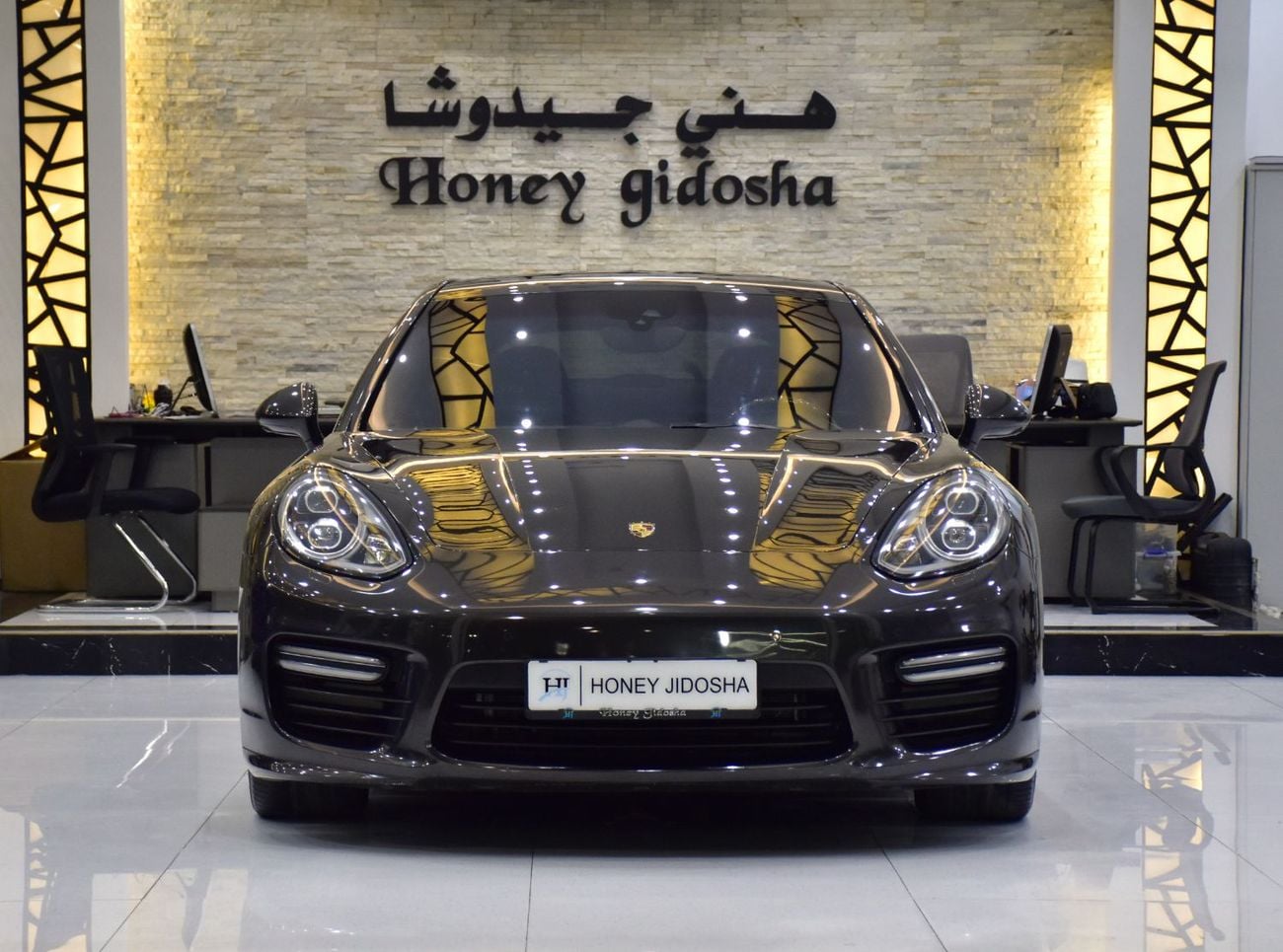 بورش باناميرا EXCELLENT DEAL for our Porsche Panamera GTS ( 2014 Model ) in Brown Color GCC Specs