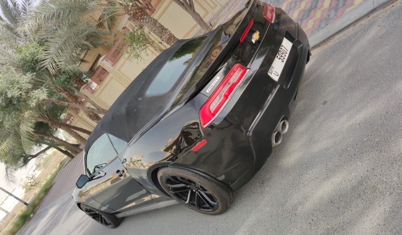 Chevrolet Camaro Comaro zl1 convertible, special car 750 hp upgraded, and agency very clean car manual transmission