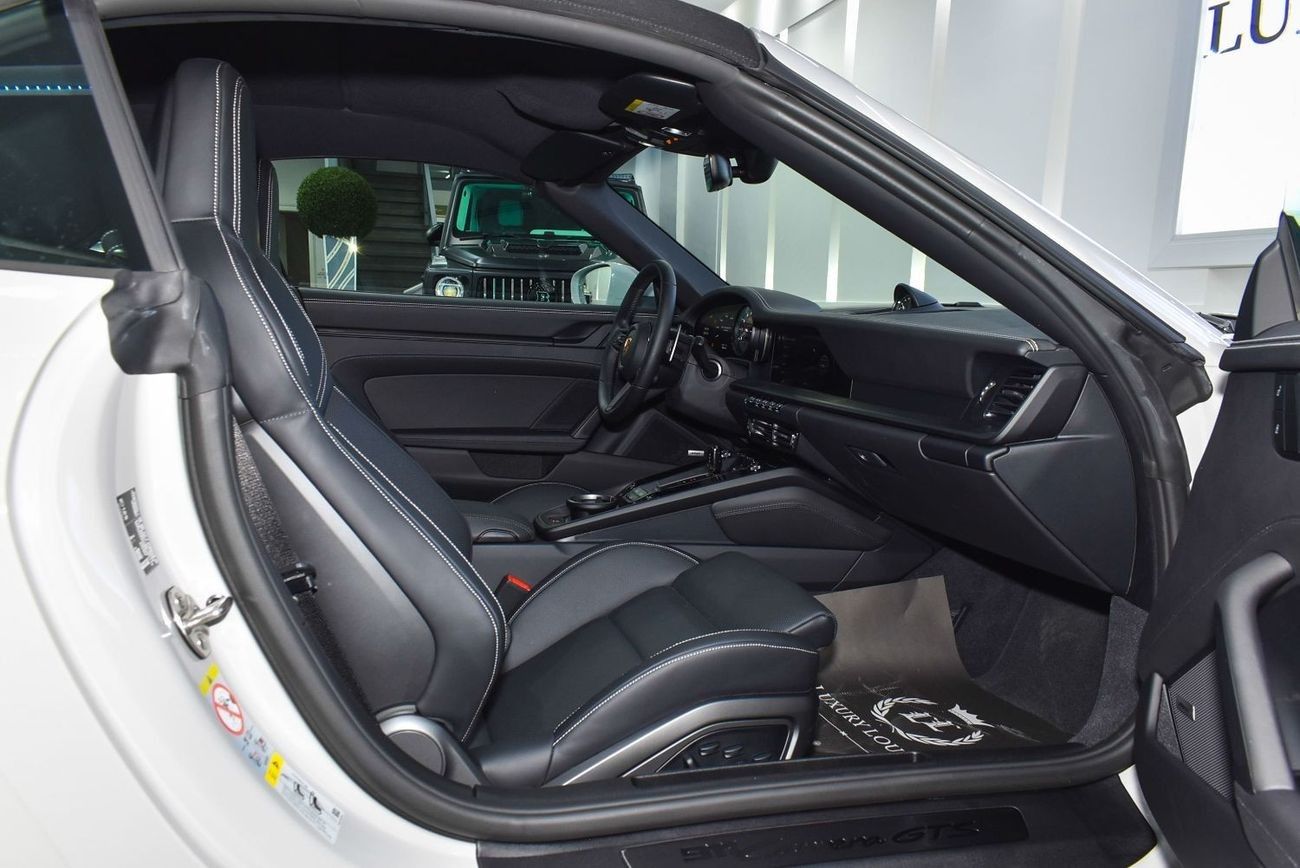 Porsche 911 PORSCHE 911 GTS 2024 ACCIDENT FREE IN EXCELLENT CONDITION