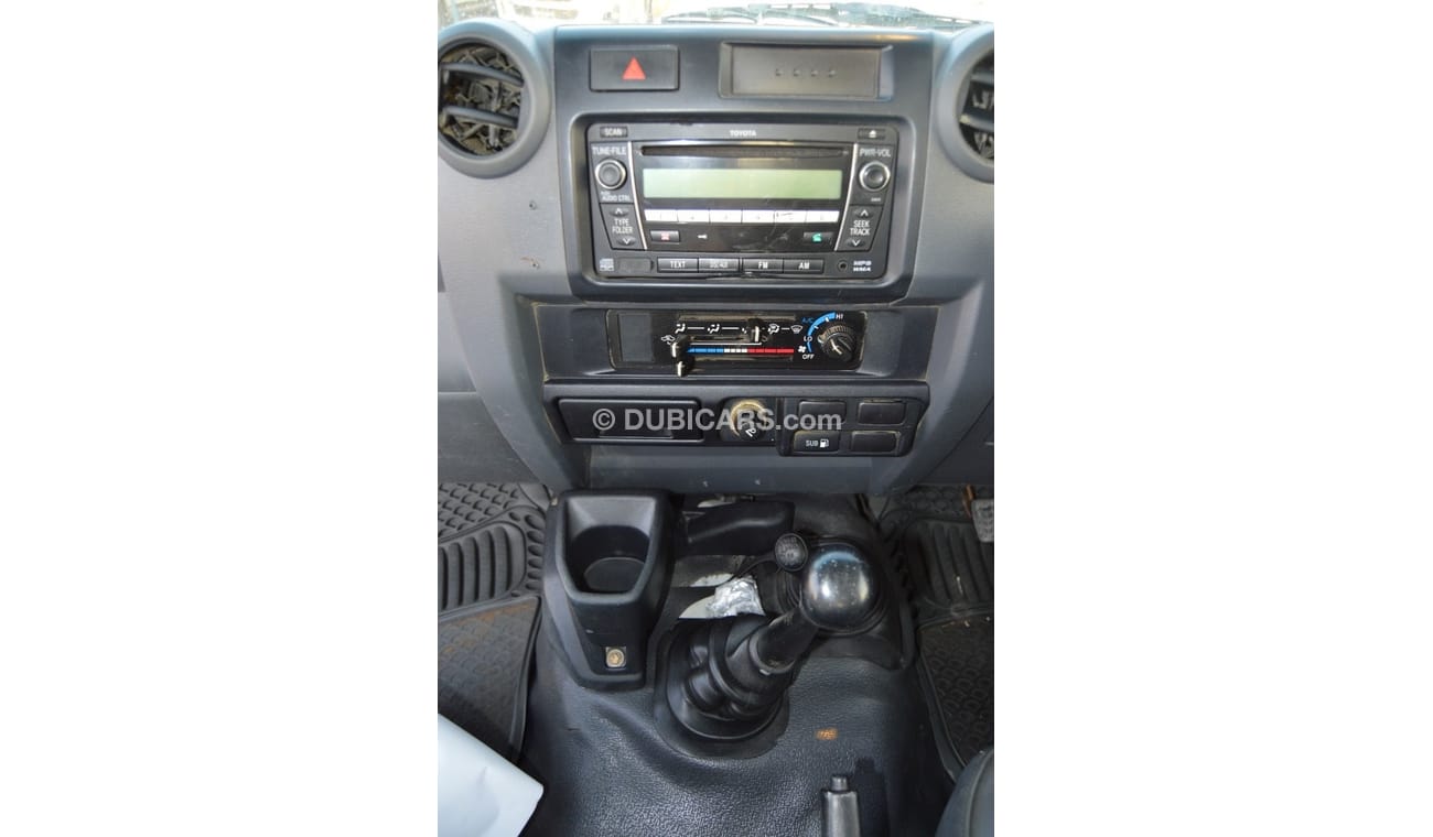 Toyota Land Cruiser Pick Up 1HZ Engine Diesel V6