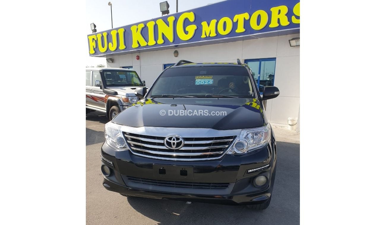 Toyota Fortuner 2.7 PETROL (4 CYLINDER)