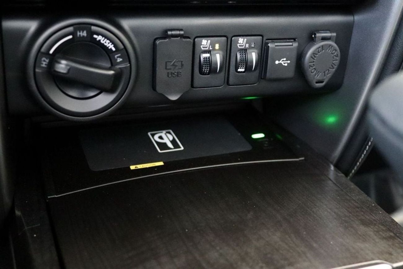 تويوتا فورتونر 2025 FORTUNER VXR 4.0 V6 PETROL/GASOLINA**EXPORT ONLY**التصدير فقط خارج الخليج**