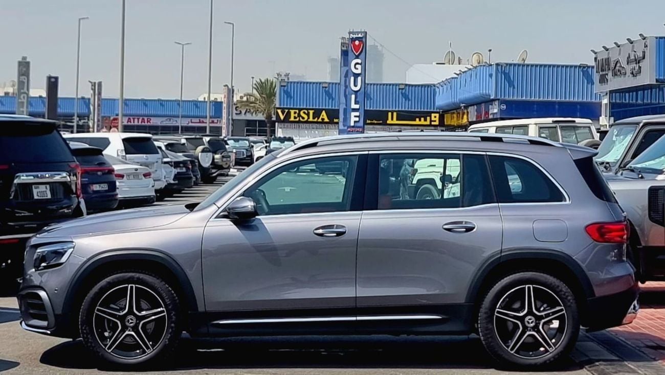 مرسيدس بنز GLB 200 AMG SUV 7 Seater Under Warranty 2025 GCC