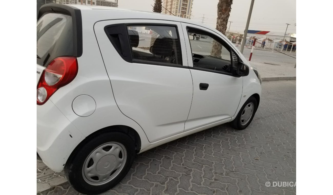 Chevrolet Spark gcc 1.4 fully auto family use car