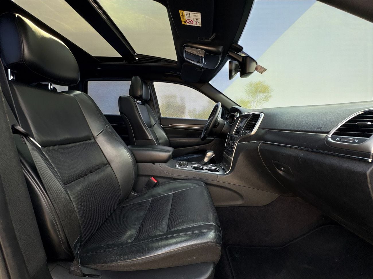 جيب جراند شيروكي Limited 3.6L