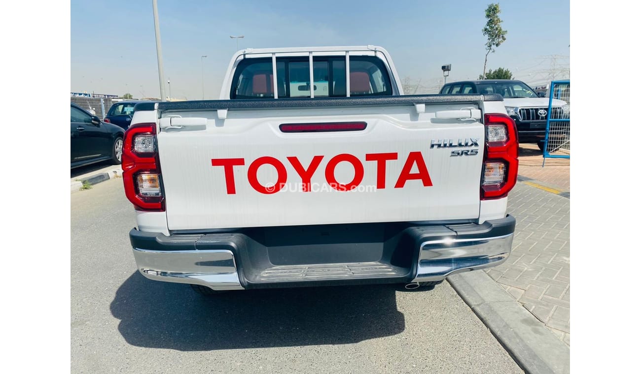 Toyota Hilux TOYOTA HILUX 2.7 MT FULL OPTION WHITE 2023