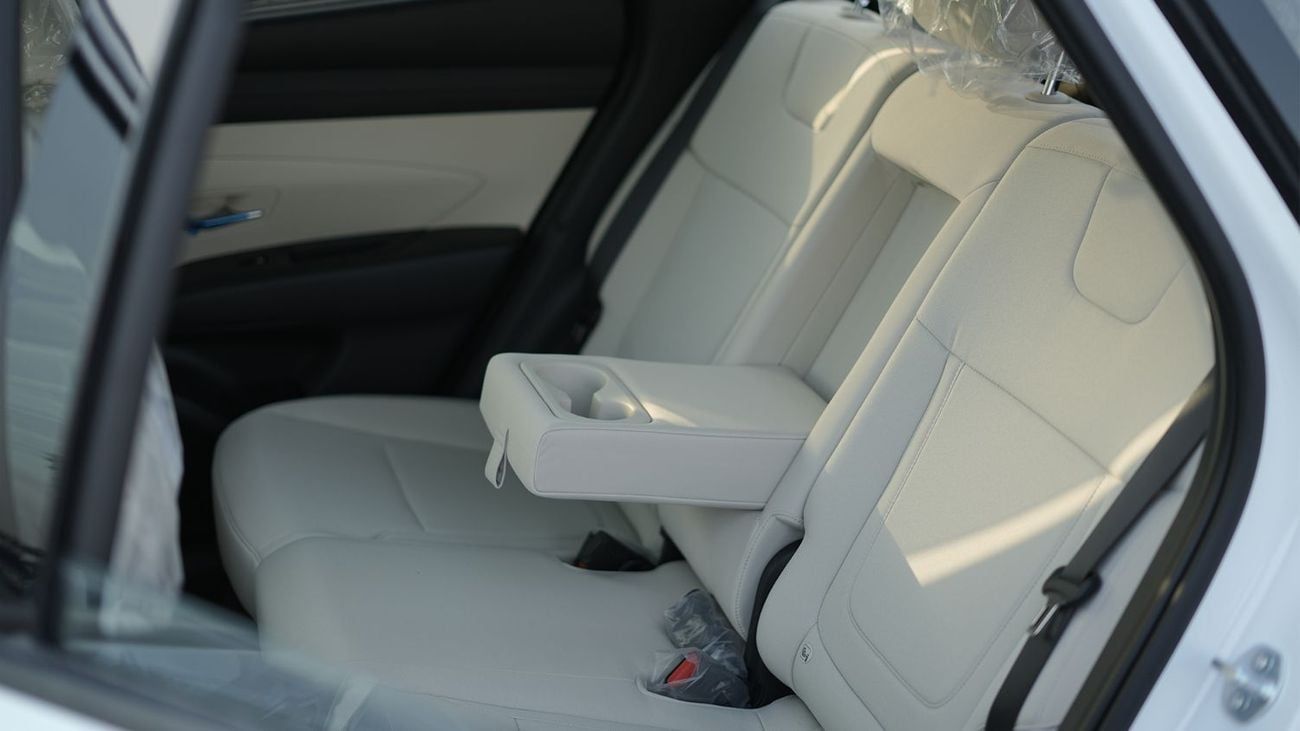 هيونداي توسون 2025 Hyundai Tucson 1.6L AT Petrol (White)