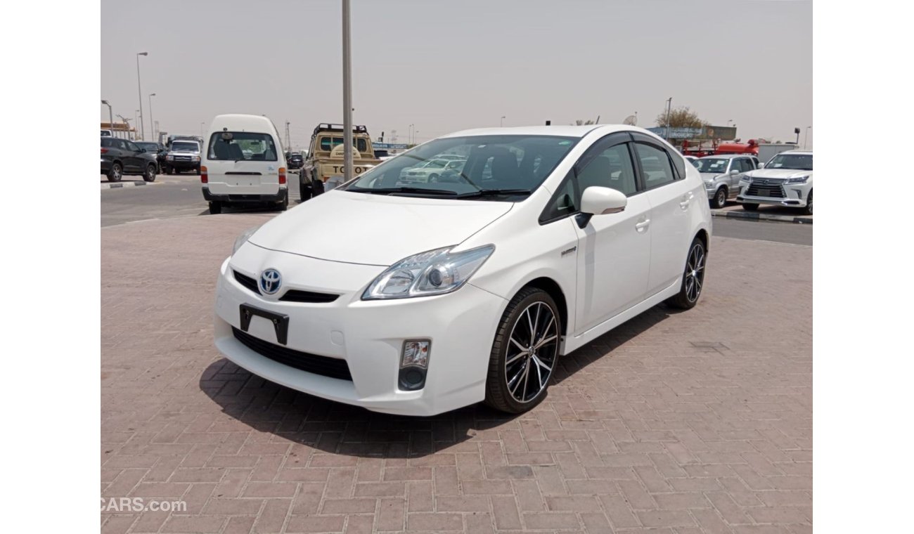 تويوتا برياس TOYOTA PRIUS RIGHT HAND DRIVE  (PM1571)