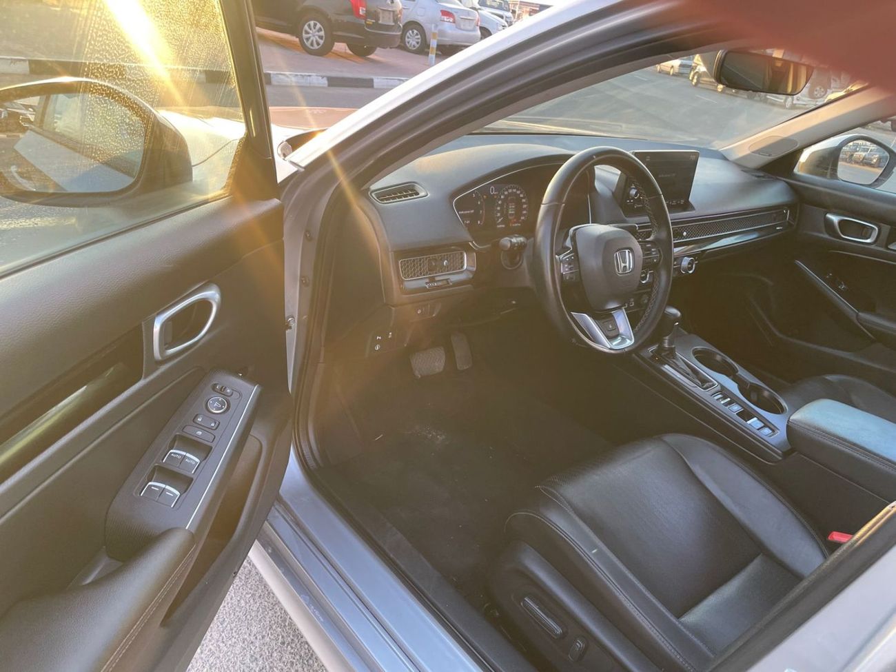 هوندا سيفيك 2023 Honda Civic Touring 1.5 V4 - Full Option - Canadian Specs -