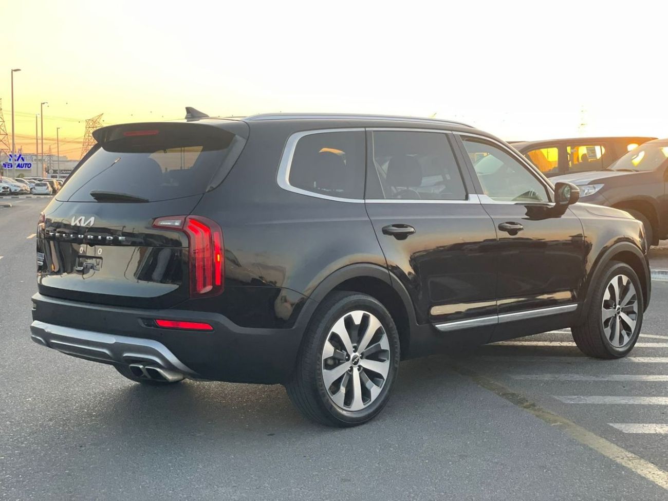 كيا تيلورايد 2022 Kia Telluride EX Prestige Full Option - 3.8L V6 AWD 4x4 - 7 Seater With Radar - Multi Drive Mod