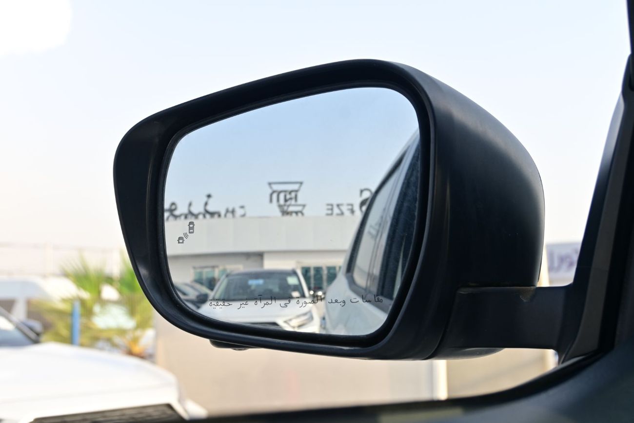 Nissan XTerra Platinum 2.5L 4WD Nissan X-Terra 2.5L Petrol, 4WD Model 2024 Color White