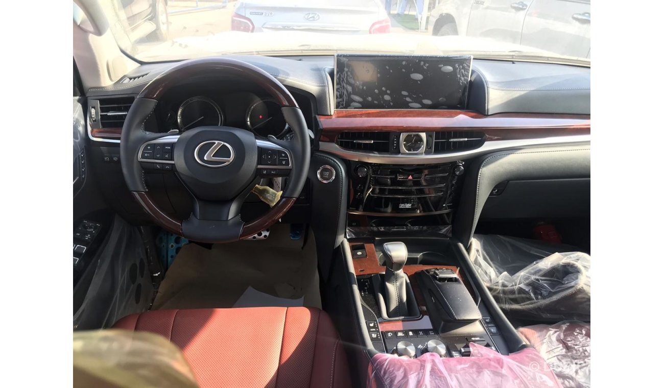 Lexus LX570 FULL OPTION  SIGNATURE