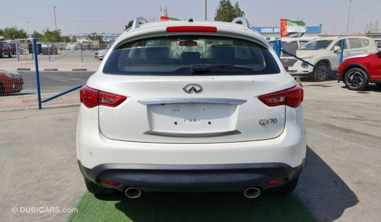 إنفينيتي QX70 INFINITI QX70-2018 0KM GCC - 3.7L /4X4 / A/T - PTR - FULL OPTION