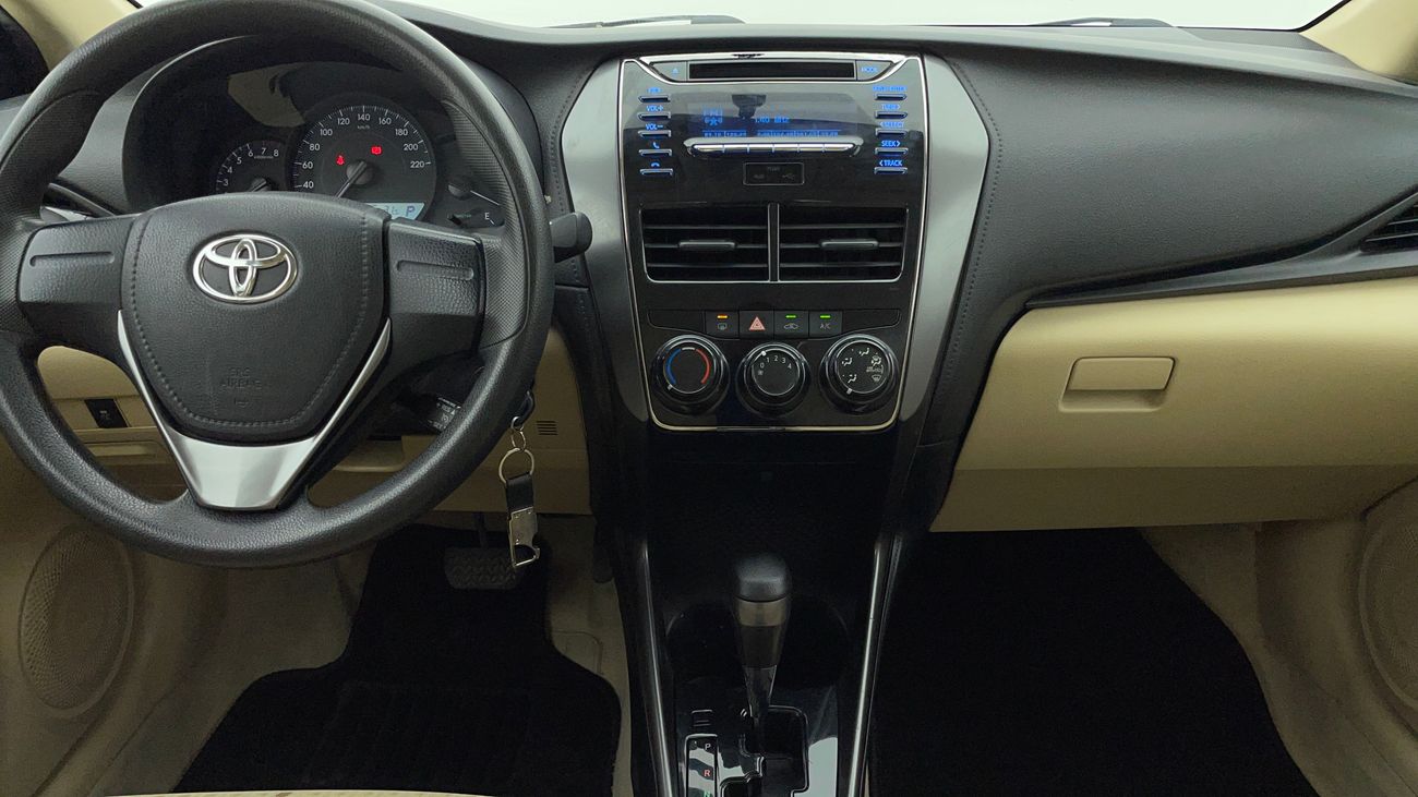 تويوتا يارس SE 1.5 | بدون دفعة مقدمة | اختبار قيادة مجاني للمنزل