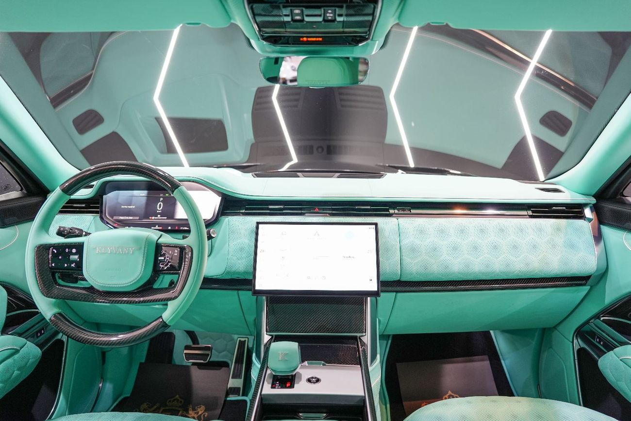 Land Rover Range Rover HSE P530 4.4L Vogue, Full Keyvany Kit, Rear Entertainment, Panoramic Roof w/ Starlight!!