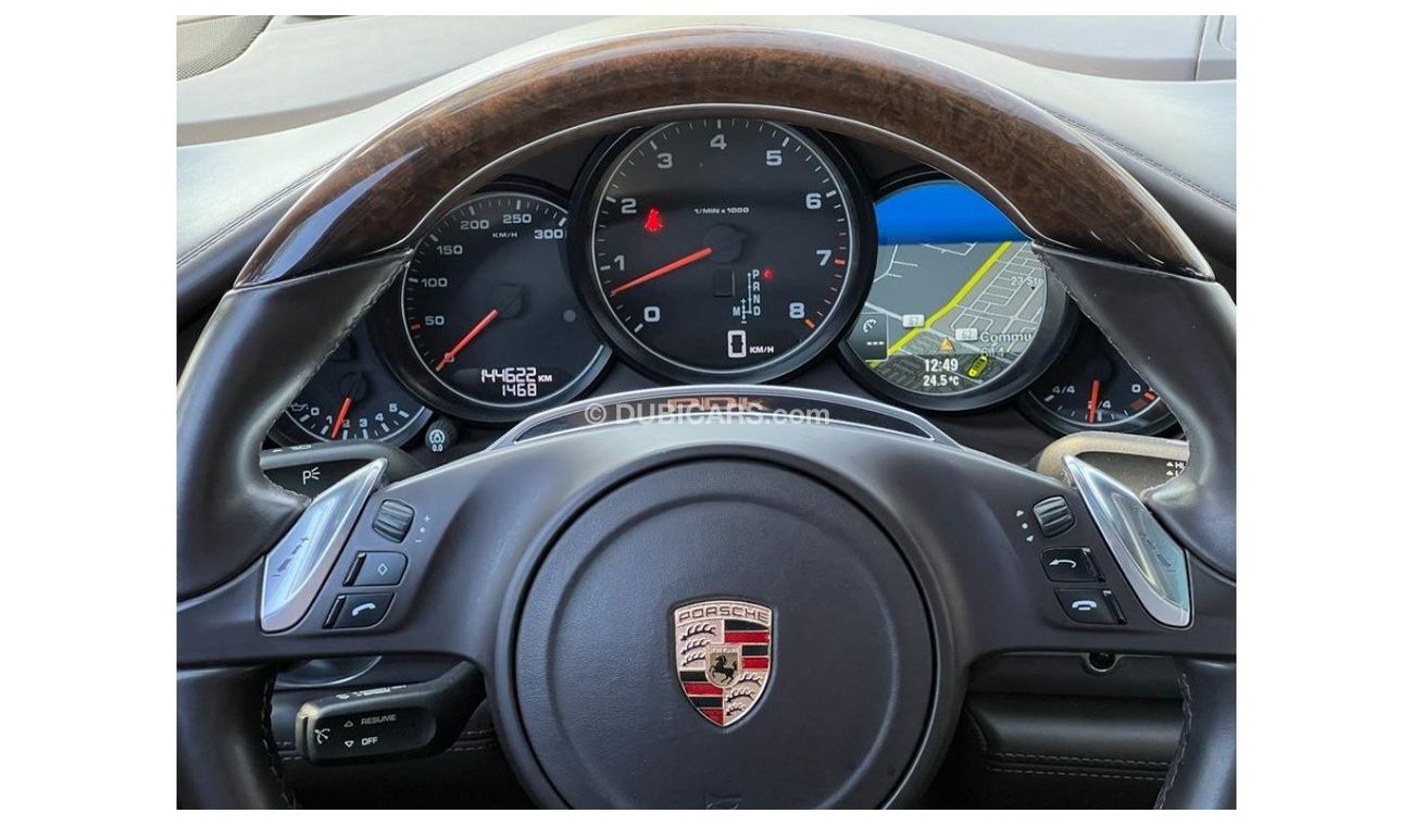 بورش باناميرا PORSCHE PANAMERA 4 2013 GCC FULL SERVICE HISTORY WITH ONE YEAR WARRANTY