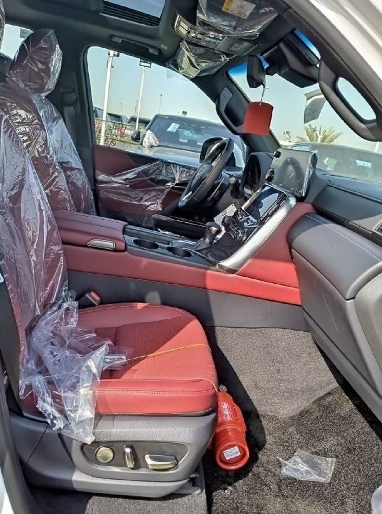 Lexus LX 600 LEXUS LX 600 SIGNATURE-- 7 SEATER