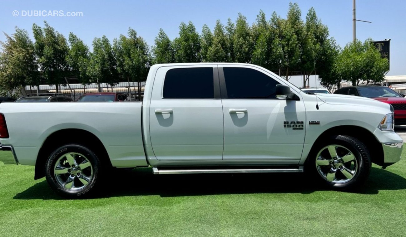 RAM 1500 Bighorn Crew Cab