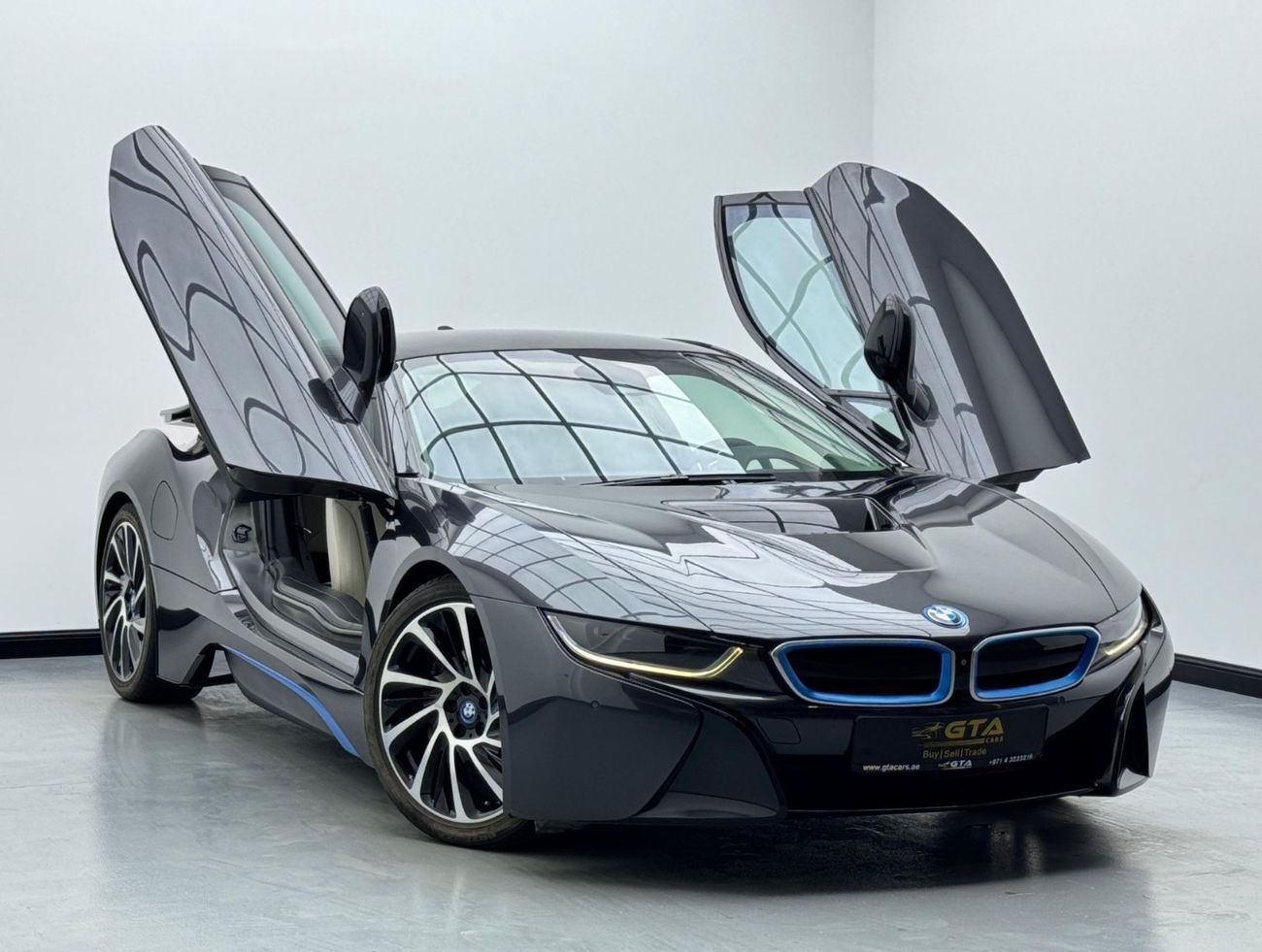 BMW i8 Plug-In Hybrid 1.5L 2015 BMW i8 eDrive, BMW Service History, Excellent Condition, Low Km, GCC