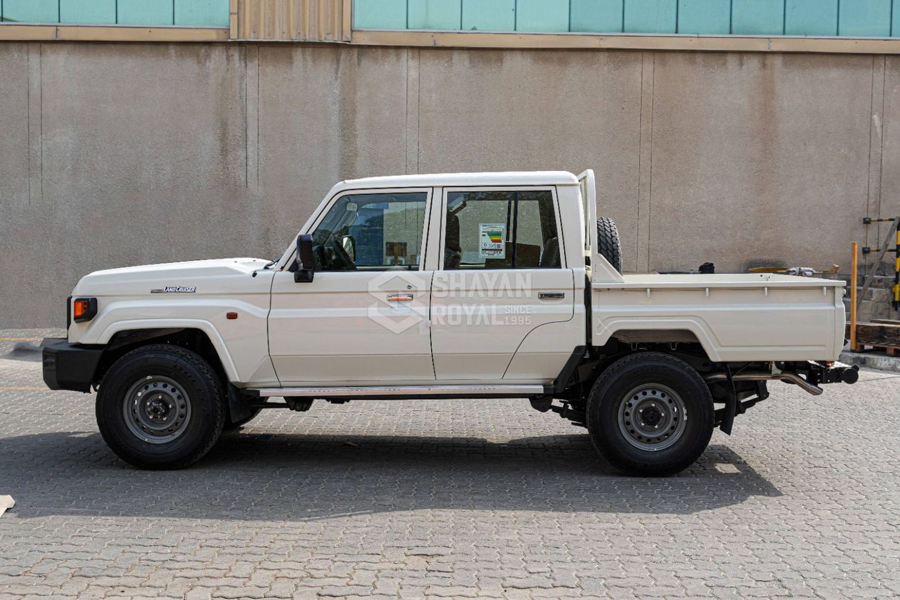 Toyota Land Cruiser Pick Up 2.8L DIESEL STANDARD-E DC MT WITH DIFF-LOCK 2026MY