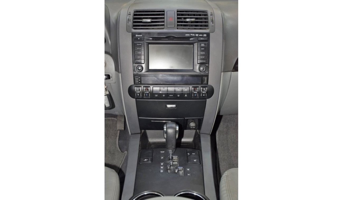 Kia Mohave LX EXCELLENT DEAL for our KIA Mohave ( 2013 Model! ) in Silver Color! GCC Specs