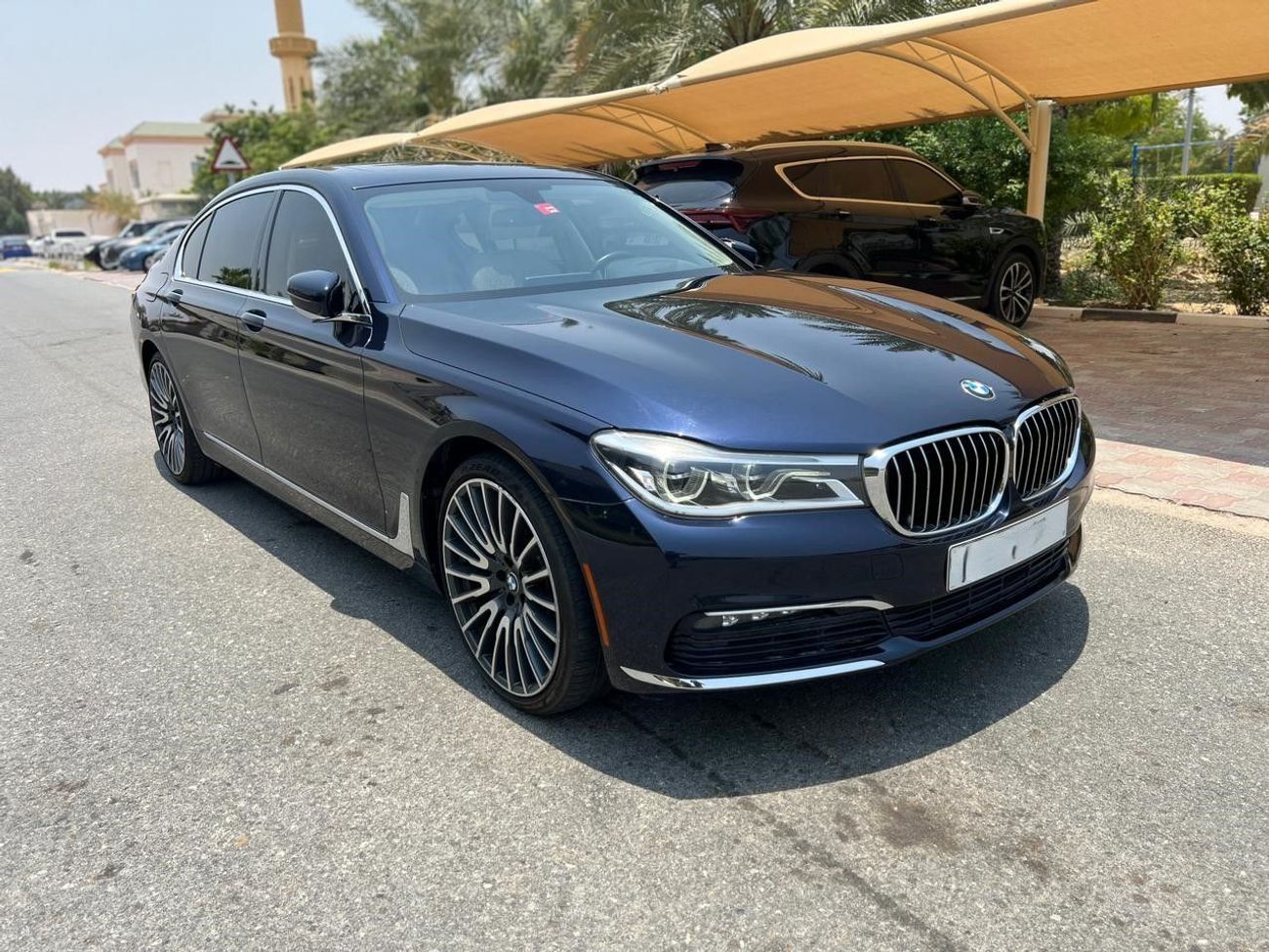 BMW 750i 7 SERIES | X-DRIVE | FULL OPTION | BLUE EXTERIOR COLOR | REAR VIEW CAMERA | ELECTRIC SEAT | SUNROOF