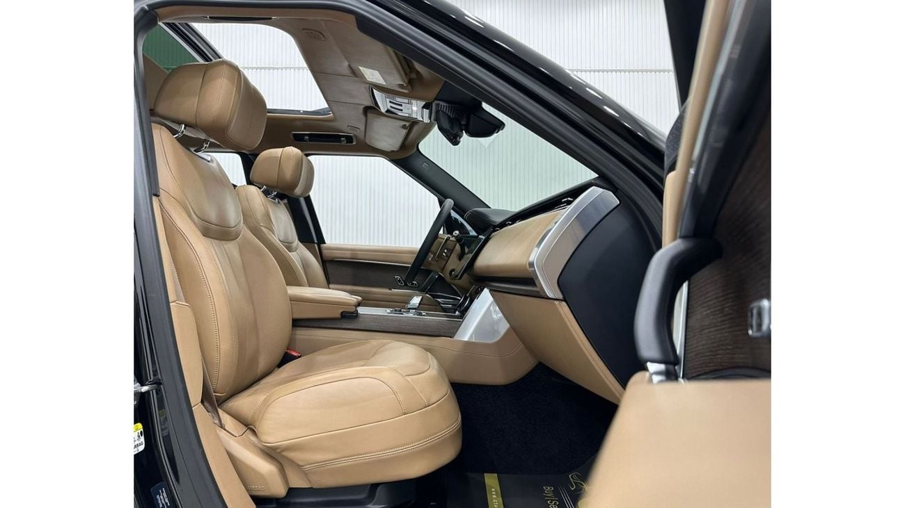 لاند روفر رينج روفر 2022 Range Rover Vogue Autobiography, 2027 Range Rover Warranty + Service Pack, Very Low Kms, GCC
