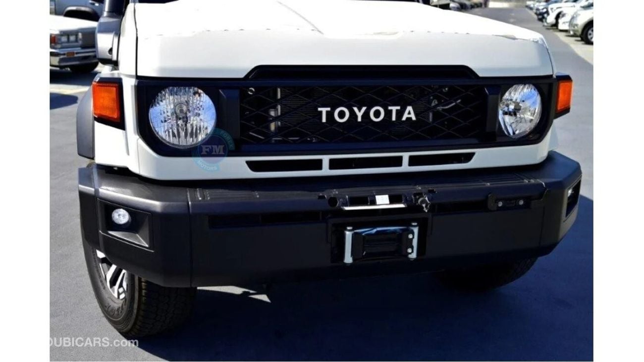 Toyota Land Cruiser Pick Up 79 Double Cab Diesel (Full Option)