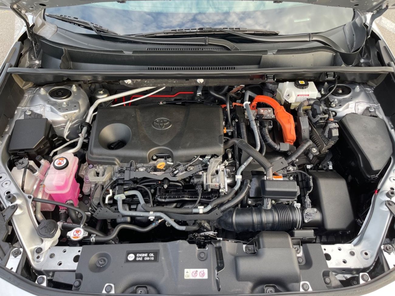 Toyota RAV4 2021 TOYOTA RAV4 XLE HYBRID FULL OPTIONS IMPORTED FROM USA