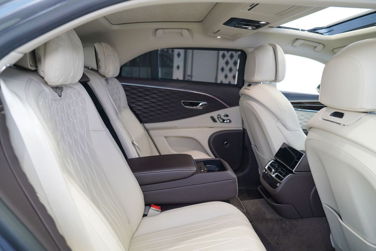 Bentley Flying Spur 6.0T W12