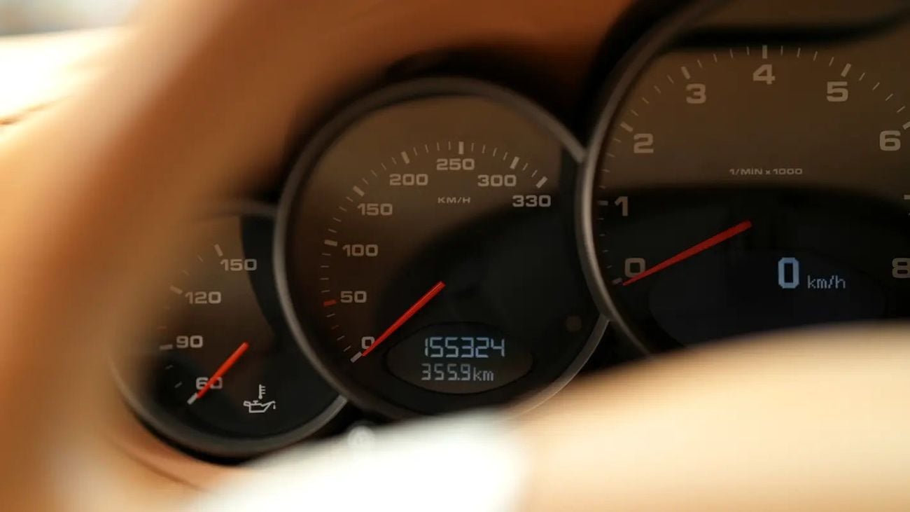 Porsche 911 CARRERA GCC Specs – Excellent Condition