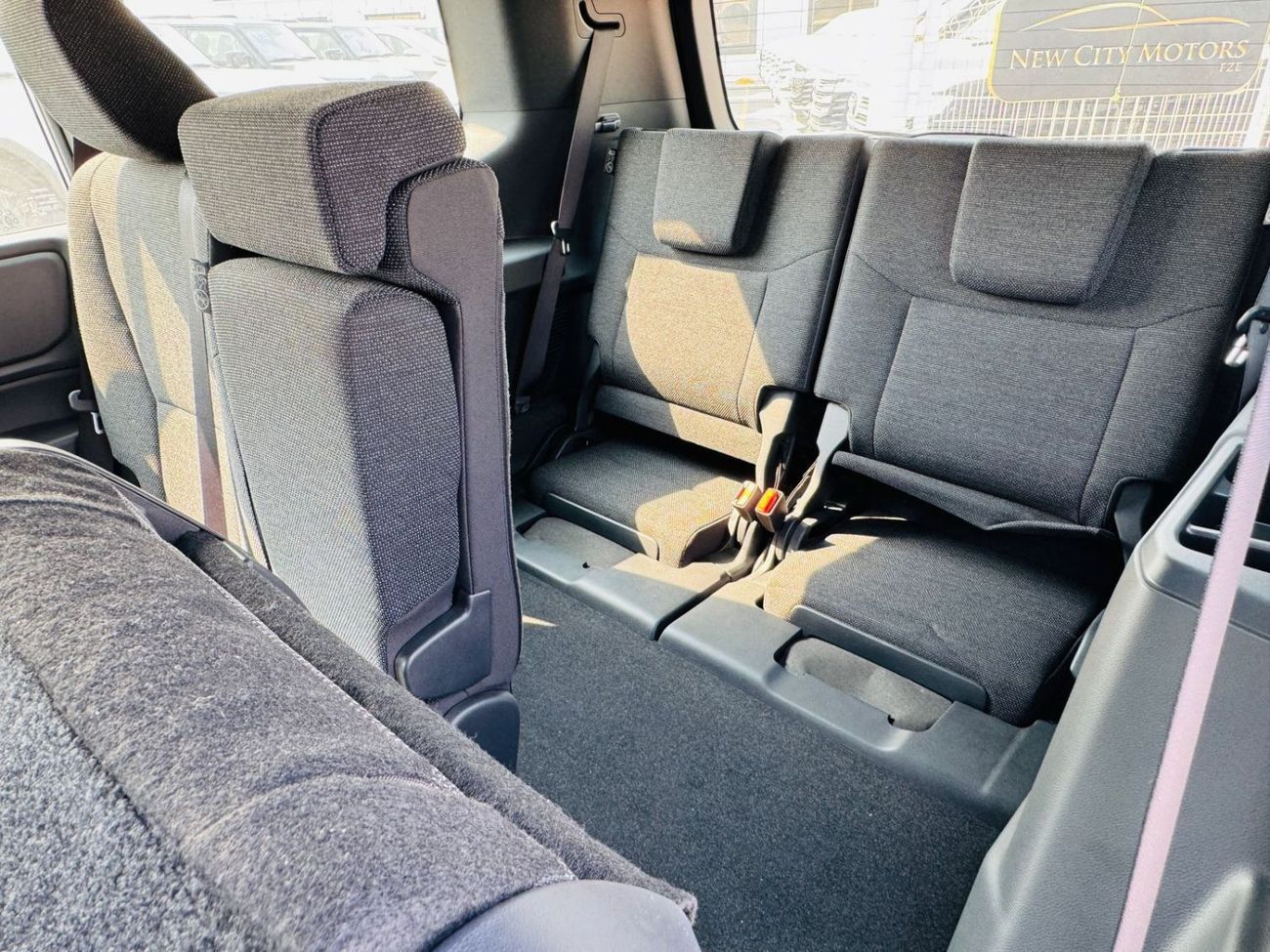 Toyota Prado TOYOTA PRADO 2.4L PTR GCC A/T B/O WHITE 2025