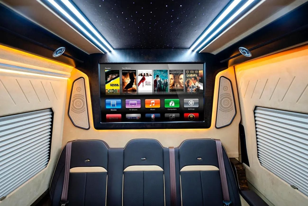 Mercedes-Benz Sprinter VVIP MERCEDES with Bathroom, Additional AC and Air Suspension- 2 Years Warranty VLINE