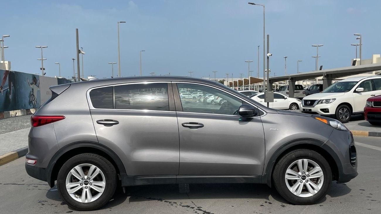 Kia Sportage LX 2.4L Mid
