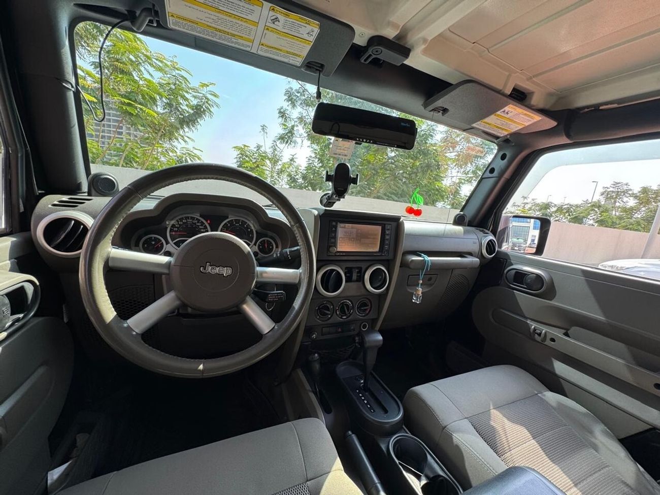 Jeep Wrangler Sahara 3.6L A/T
