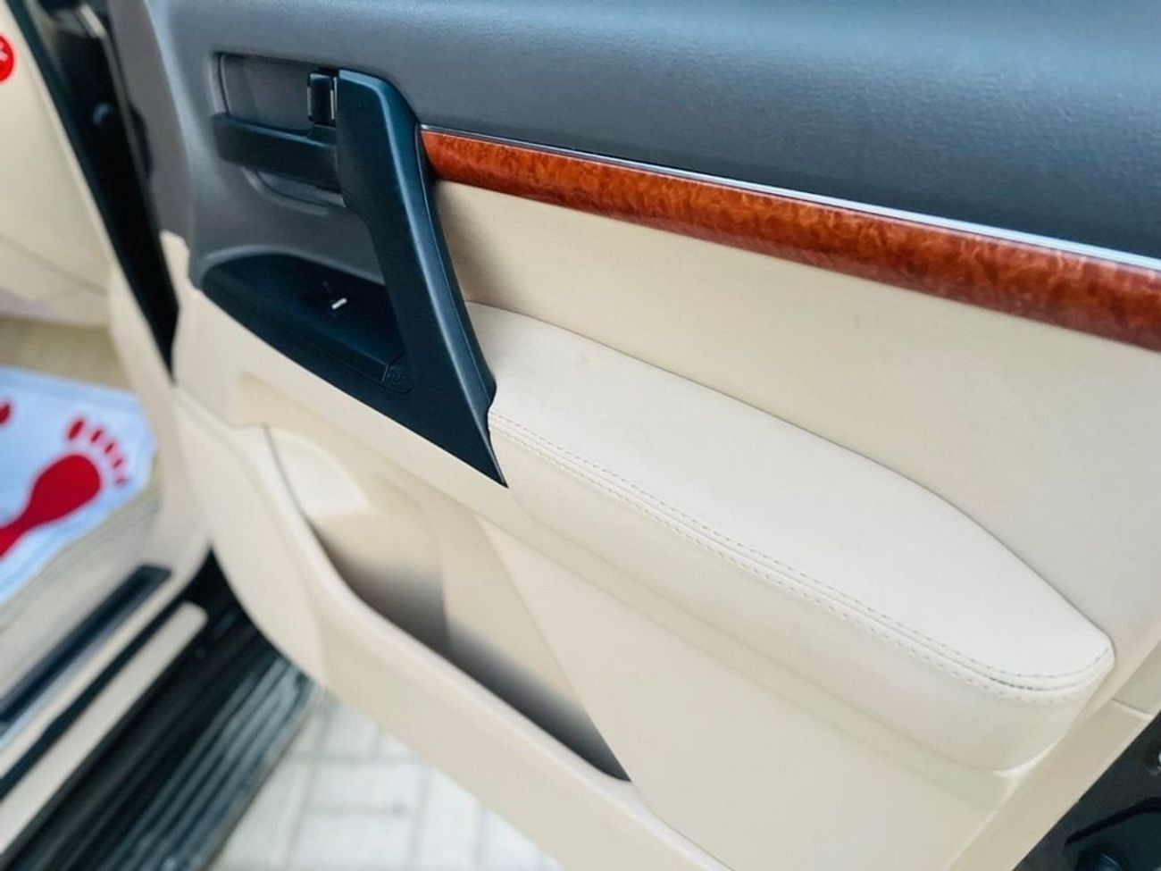 Toyota Land Cruiser Toyota landcuriser GXR 2016 facelifted.2024 V6 Full Option