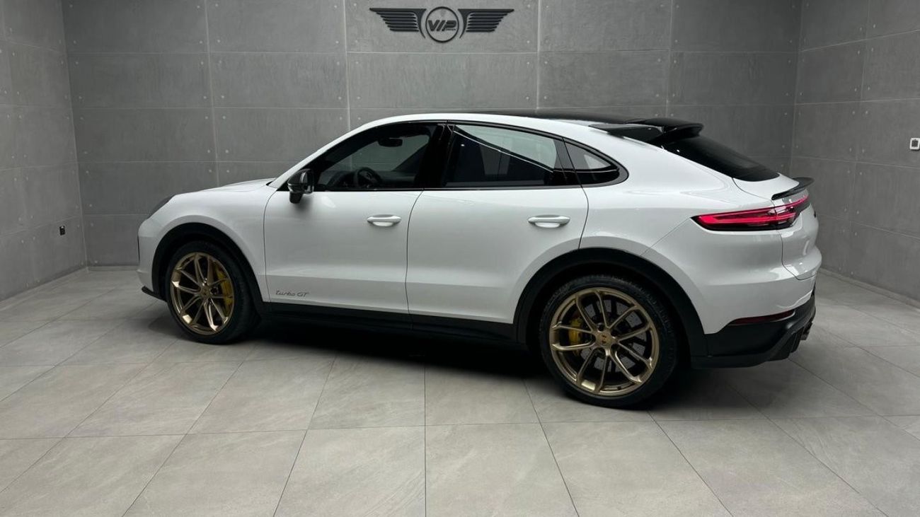 Porsche Cayenne Gcc warranty servis available Gcc low mileage