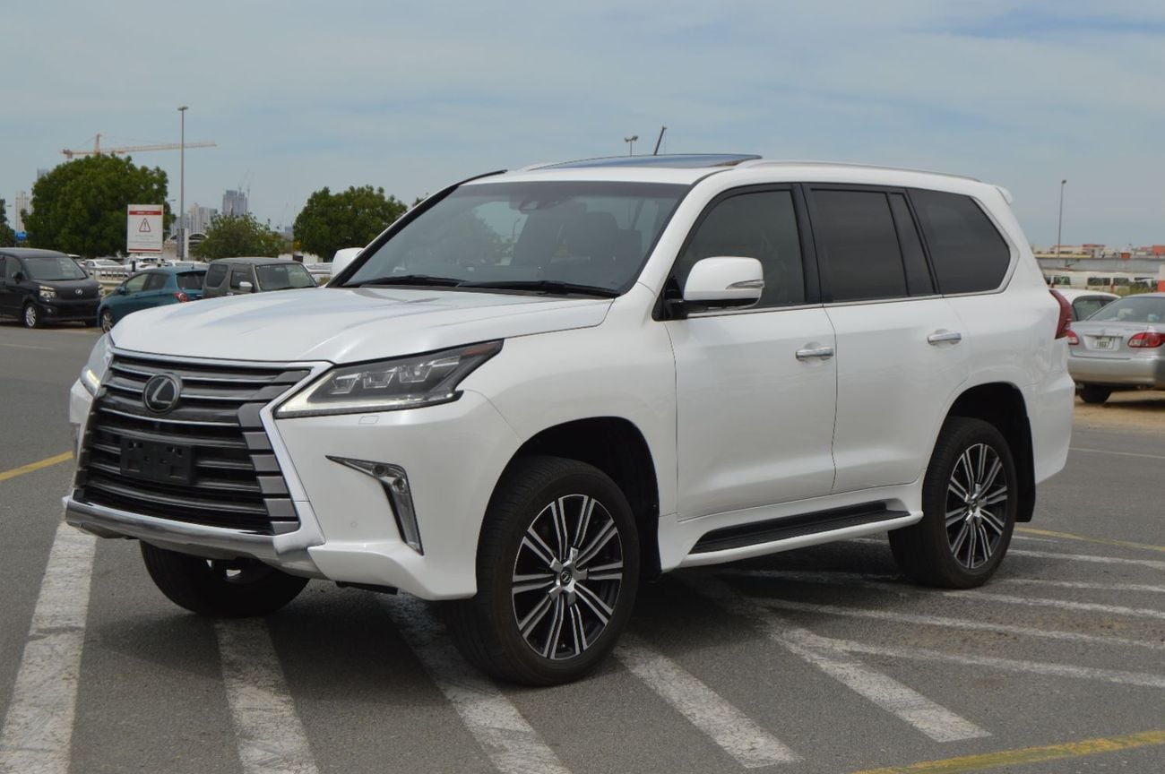 لكزس LX 570 SIGNATURE Right Hand Drive  Year: *2019* *Full option* Engine: 5.7L V8