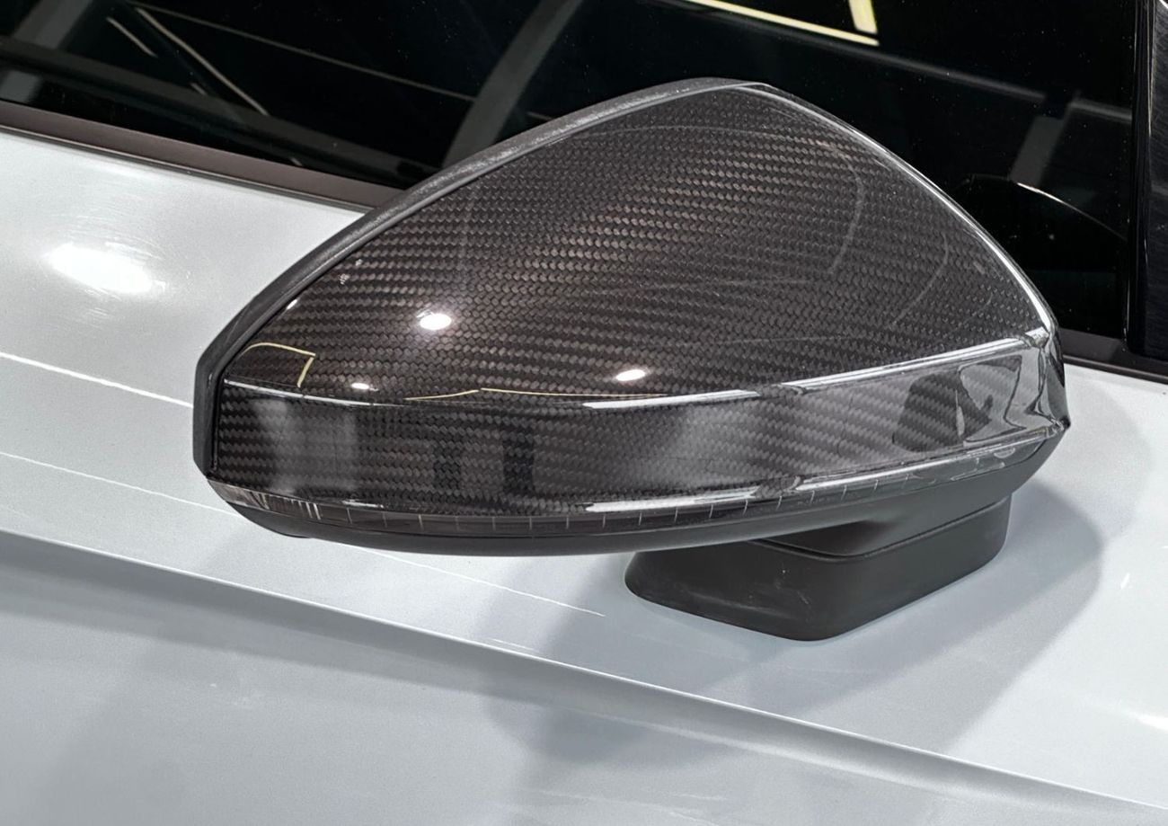 أودي R8 V10 Plus Performance parts 5.2L