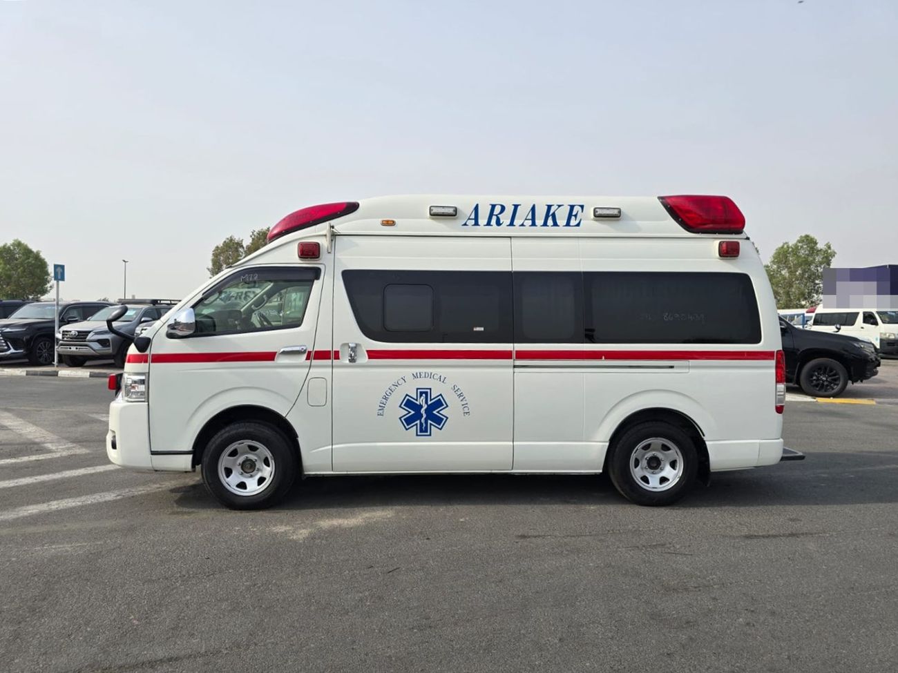 Toyota Hiace TOYOTA HIACE VAN AMBULANCE RHD 2014 MODEL 2.7 L PETROL AUTOMATIC(PM13940)