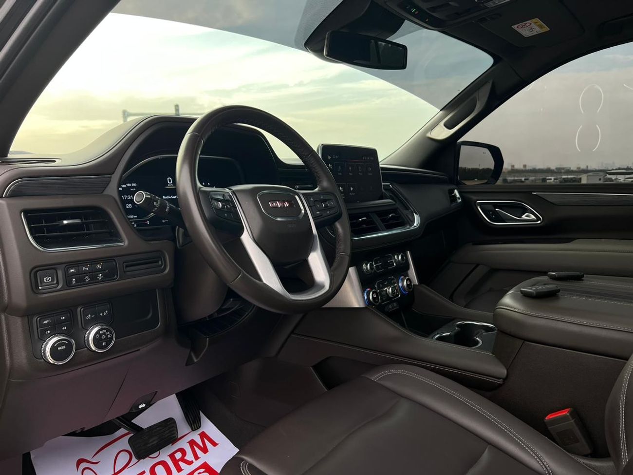 جي أم سي يوكون جيمس يوكن اس ال تي  موديل 2023   مواصفات خليجية  صبغ وكالة بدون حوادث تحت الضمان