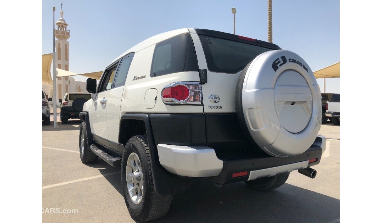 Toyota FJ Cruiser