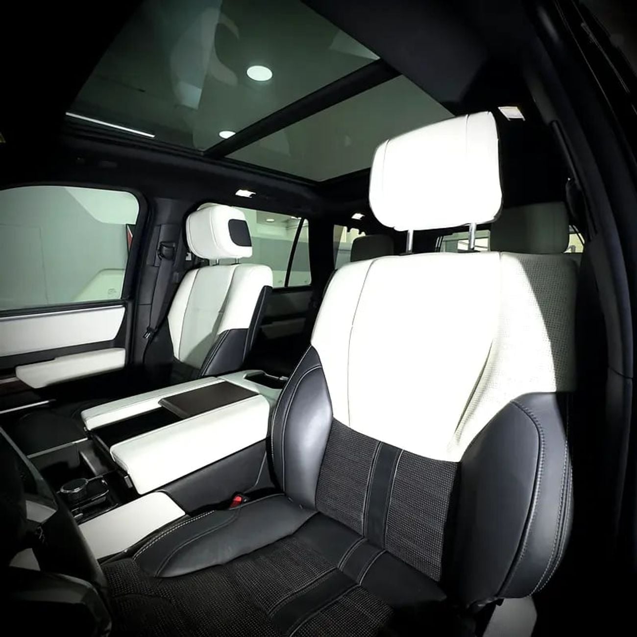 تويوتا سيكويا CAPSTONE HYBRID