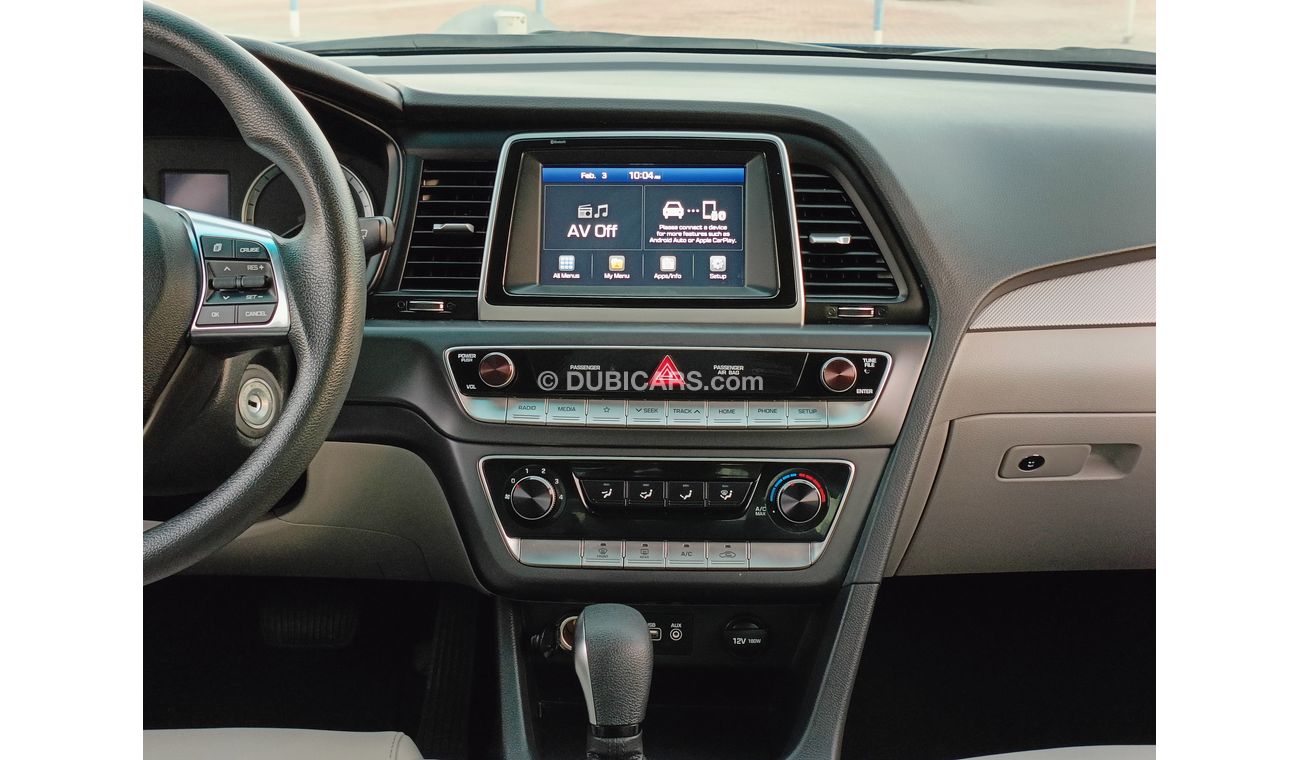 Hyundai Sonata SE, 2.4L Petrol, DVD /  Leather Seats, Spectacular Condition (LOT # 9134)