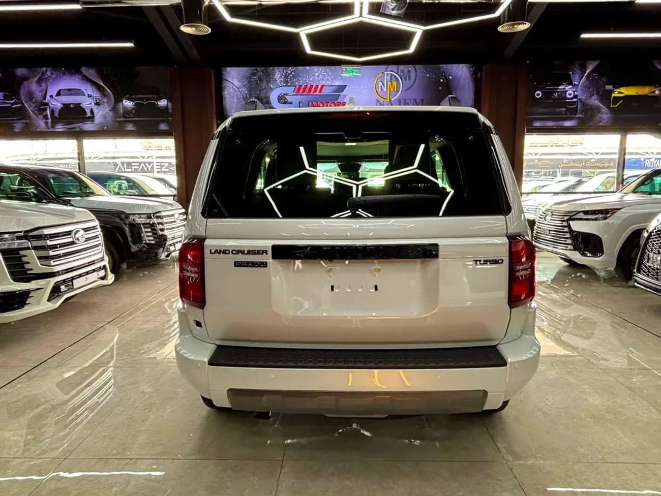 Toyota Prado LUXURY VX European Specs