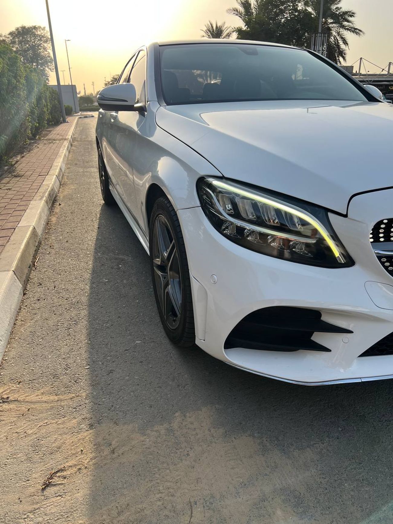 Mercedes-Benz C 300 C300 2020 – 82K km – Canadian Specs -- Good condition