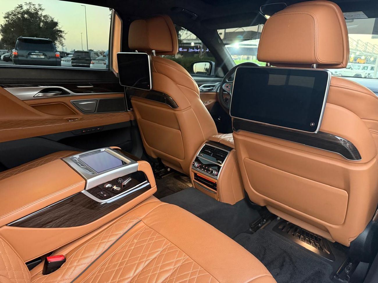 BMW 740Li Executive 3.0L (322 HP)